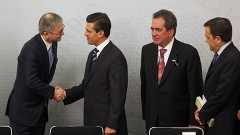 El presidente Enrique Peña Nieto se reunió ayer con los directivos de Nissan y Jatco, para hacer una recapitulación de las perspectivas de la industria automotriz y destacó la creciente confianza en México.