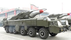 Un misil de alcance intermedio como el que aparece en la gráfica, presuntamente fue movido hacia la costa este por Corea del Norte, dijo el ministro de Defensa surcoreano, Kim Kwan-jin.
