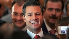 El presidente Enrique Peña Nieto asistió a la toma de posesión de la nueva mesa directiva de la Cámara Nacional de la Industria de Desarrollo y Promoción de Vivienda.