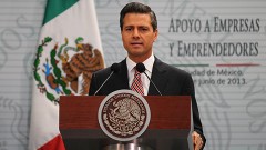 El presidente Enrique Peña Nieto anunció frente a la comunidad bancaria y la red de emprendedores bajo el modelo de franquicias, su programa de apoyo a Pymes.