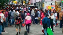 Los maestros de la Sección 22 de Oaxaca bloquearon Eje Central y Reforma y anunciaron que promoverán un paro cívico nacional para el miércoles.