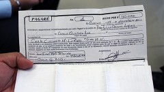 Con la copia de un pagaré firmado por Aros Salcido, una maestra lo demandó en el Juzgado Séptimo de Distrito.