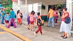 La entrada a las 7:00 horas no aplicará en las primarias de Cozumel al aprobar que los alumnos entren a las 8:00 horas de común acuerdo con las autoridades de la SEyC y padres de familia.