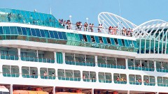 De acuerdo al arribo de los cruceros a Cozumel, este año se rebasarán los 3 millones de turistas por cruceros, como ocurrió en el 2014 y mantendrá a Quintana Roo como líder del segmento.
