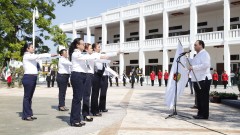 Las celebraciones iniciaron en la Plaza Cívica del Palacio de Gobierno, con el izamiento de la Bandera de Quintana Roo.