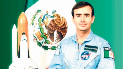 Reconocen los esfuerzos del ingeniero Neri Vela y su aportación histórica para posicionar a México como miembro del club de naciones que desarrollan ciencia y tecnología espacial.
