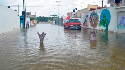 Las torrenciales lluvias registradas en octubre dejaron inundadas las principales ciudades del estado, entre ellas la capital que sufrió severas afectaciones en sus vialidades y carreteras.