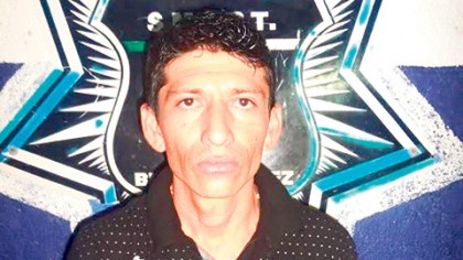 El narcomenudista y mesero, Édgar Licona, de 34 años, portaba al momento de ser detenido 12 pequeñas bolsitas con “crack”.