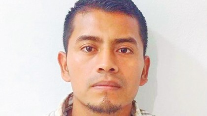 El guatemalteco dijo que “un señor” lo había llevado al aeropuerto para que viajara a Monterrey y luego Estados Unidos.