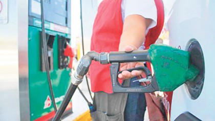 Los ciudadanos de Cancún lamentan que la mayoría de la gasolineras, ostente en sus marquesinas la supuesta certificación “Qualli” que por lo menos en Cancún, sirve para nada, ya que el robo de combustible es evidente y a la vista de todos.