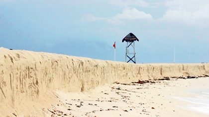 Existe evidencia de que la arena la usan para filtros de área en albercas, fincas, hoteles y fines de santería, pero principalmente para rellenar zonas en donde la erosión ha acabado con las playas.