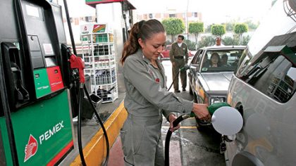 Hacienda precisó que el esquema de precios máximos establecidos para las gasolinas y el diésel no se trata de un nuevo impuesto.