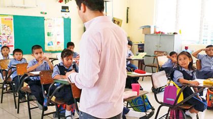 En Quintana Roo, la Secretaría de Educación se encuentra en “jaque” por la falta de pago de sueldos o prestaciones a profesores de escuelas de tiempo completo.