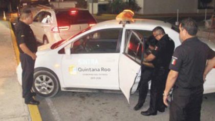 En Quintana Roo, la razzia contra vehículos de Uber se mantiene, al detener 234 unidades que pretendían dar el servicio a pesar de la advertencia de la autoridad.