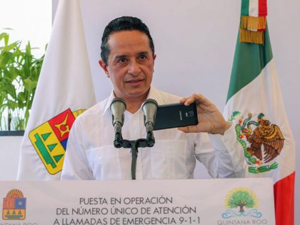 "La Seguridad de la ciudadanía es prioridad para un crecimiento ordenado" • Carlos Joaquín al poner en operación el 911 y formular la primera llamada.