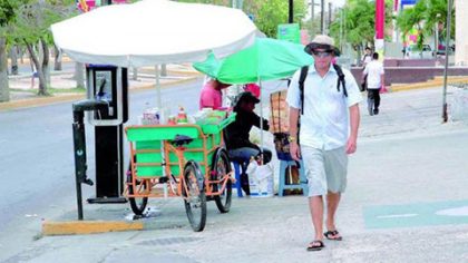 Cierran tianguis en Cancún por restricciones sanitarias ...