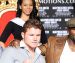 Mayweather cumple el deseo de <i>Canelo</i>