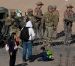 Despliega Texas 400 militares con blindados en frontera con México